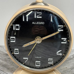 Vintage ussr allegro alarm clock(needs repair)