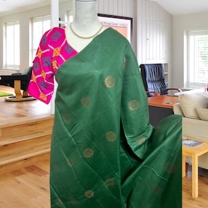 BEAUTIFUL GREEN Semi KATAN Silk Saree with Hot Pink Hand Kutch work blouse, size 38