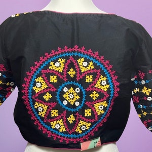 EXCLUSIVE HAND KUTCH work Banglore  Silk blouse size 38-40