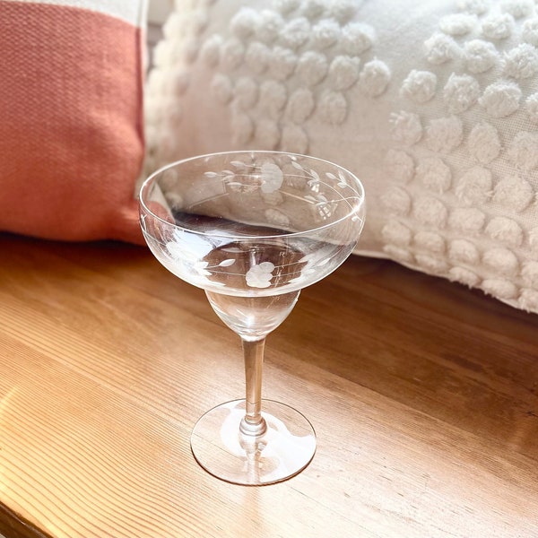 Minimalist Margarita Glasses, Vintage Floral Etched Clear Vintage Cocktail Glasses, Princess House Heritage Glasses, Unique Barware Gift