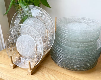 Embossed Glass Vintage Boho Leaf Plates, Vintage Mother's Day Gift, Wedding Gift Dining Set, Princess House Fantasia Plates