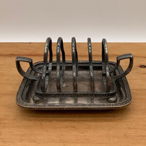 Win Ware Chrome 6 Slice Stainless Steel Toast Rack Victorian Design with  Ball Feet and Loop Carry Handle