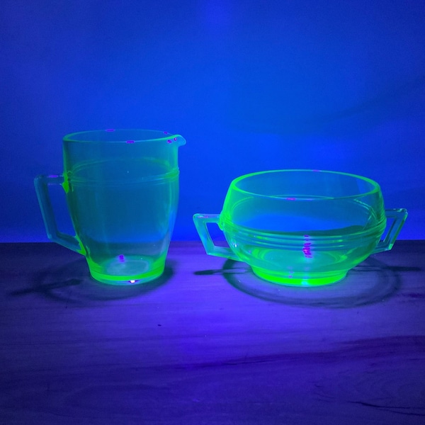 Vintage uranium glass, green glass, Creamer and Sugar set, sleek design, Horizontal lines across middle