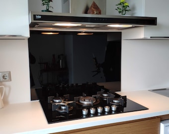 Solid Black Tempered Glass Kitchen Backsplash: Cooker Wall Protection