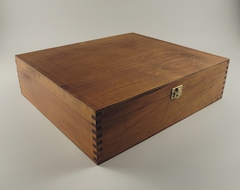 Wooden painted box for three bottles of wine, With Lid, Closed with a Latch, The box is Hand Painted in Brown Color