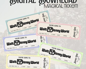 Peut inclure: Cinq billets rectangulaires Walt Disney World en bleu clair, rose, violet, vert et jaune. Chaque billet porte le texte "You're going to: Walt Disney World", "Admit one for a magical trip" et "21,59 cm x 6,99 cm" imprimé en bas.
