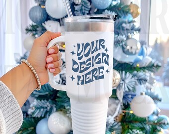 Polar camel witte 40 oz geïsoleerde beker mockup JPG Printify Mockup Echte product mockup beker kerstmockup - winterbekermodel mockup