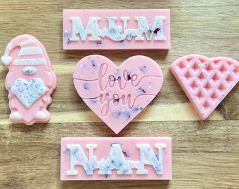 Soy wax bar | wax melts | Mum snap bar | Nan snap bar | birthday | Mother’s Day | love heart | gonk melt | gift | highly fragranced |