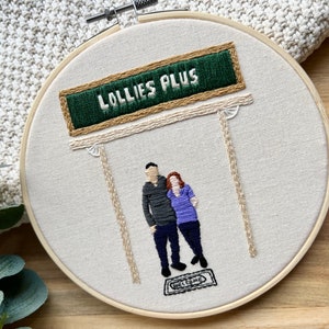 Custom Hand Embroidered Photograph Hoop • Silohette • Gift • Memory • Wedding • Family •  Embroidery