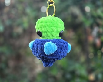 Porte-clés pop extraterrestre au crochet | Joli porte-clés en peluche Amigurumi