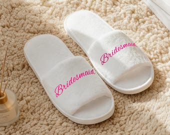 Benutzerdefinierte Name Spa Hausschuhe / Braut Einweg-Hausschuhe / personalisierte Hausschuhe für Hochzeit / Junggesellenabschied / Braut als Geschenk / Geschenk für Brautjungfer