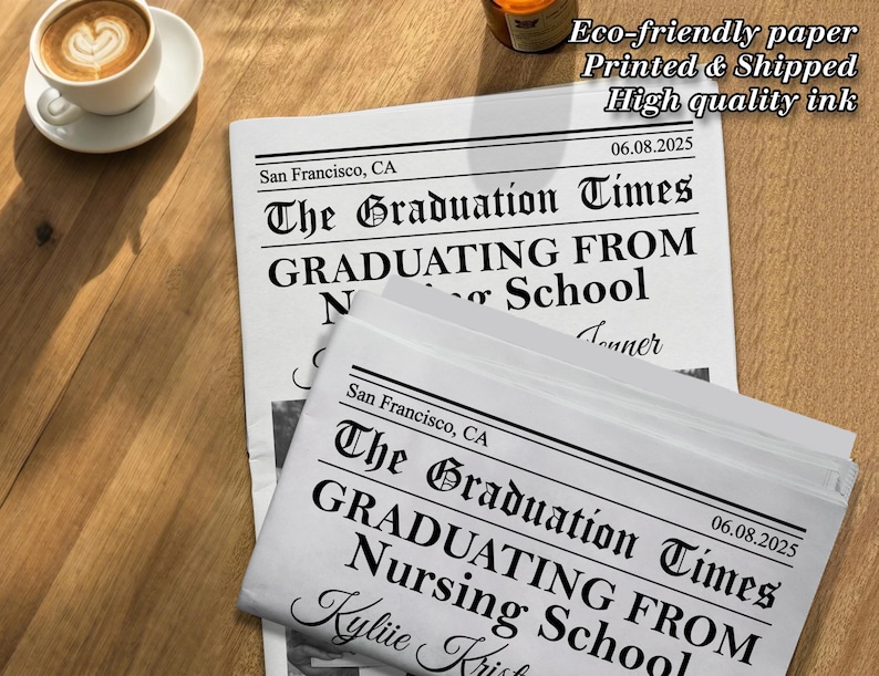 K&ouml;nnte beinhalten: Eine Schein-Zeitungsanzeige mit der &Uuml;berschrift "The Graduation Times" und dem Text "Graduating From Nursing School", in Schwarz auf wei&szlig;em Hintergrund gedruckt. Das Datum "06.08.2025" ist oben rechts gedruckt.