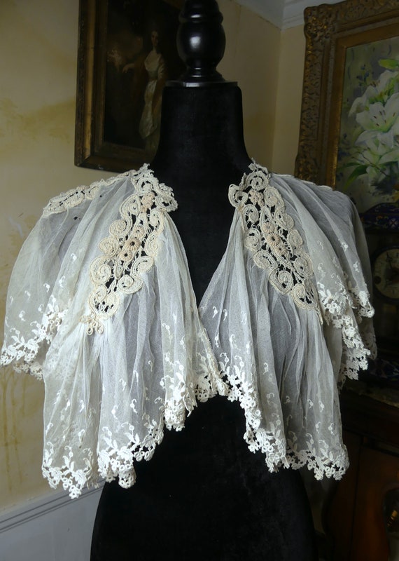 Antique large tambour lace Sheffi lace collar colo