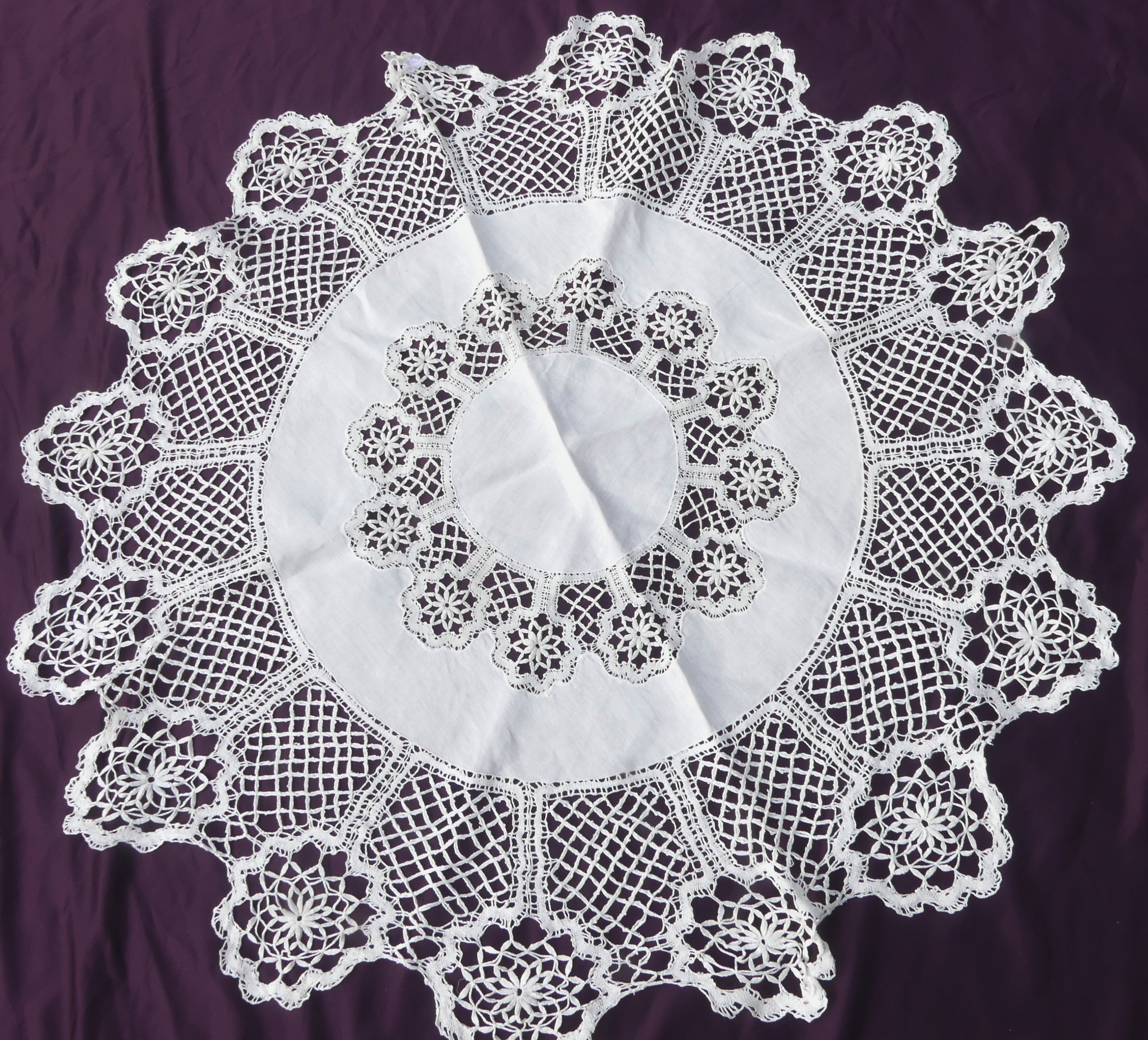 アンティーク ボビンレース テーブルクロス 111.5cm memories ボビン