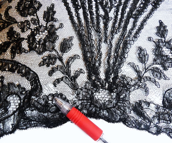 Antique 1860’s Victorian black lace shawl - image 9