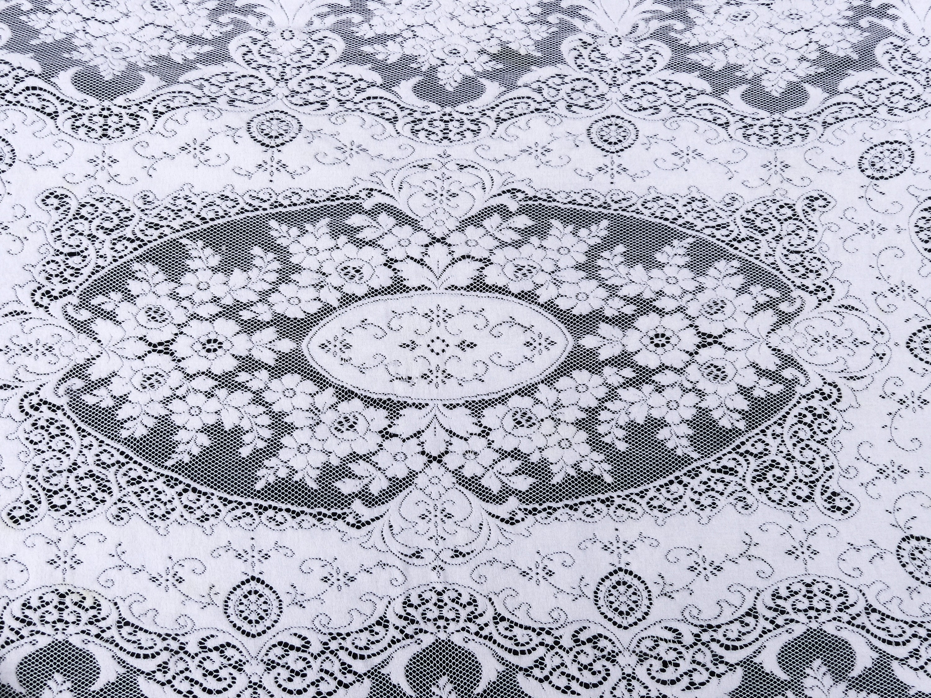 ヴィンテージ ヘビー クエーカー レース テーブルクロス 59 インチ x