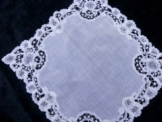 Vintage hand done Brussels cotton fabric lace han… - image 6