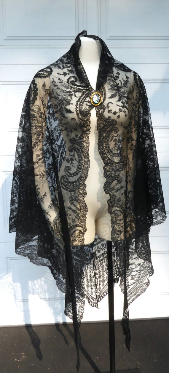 Antique 1860’s Victorian black lace shawl - image 1