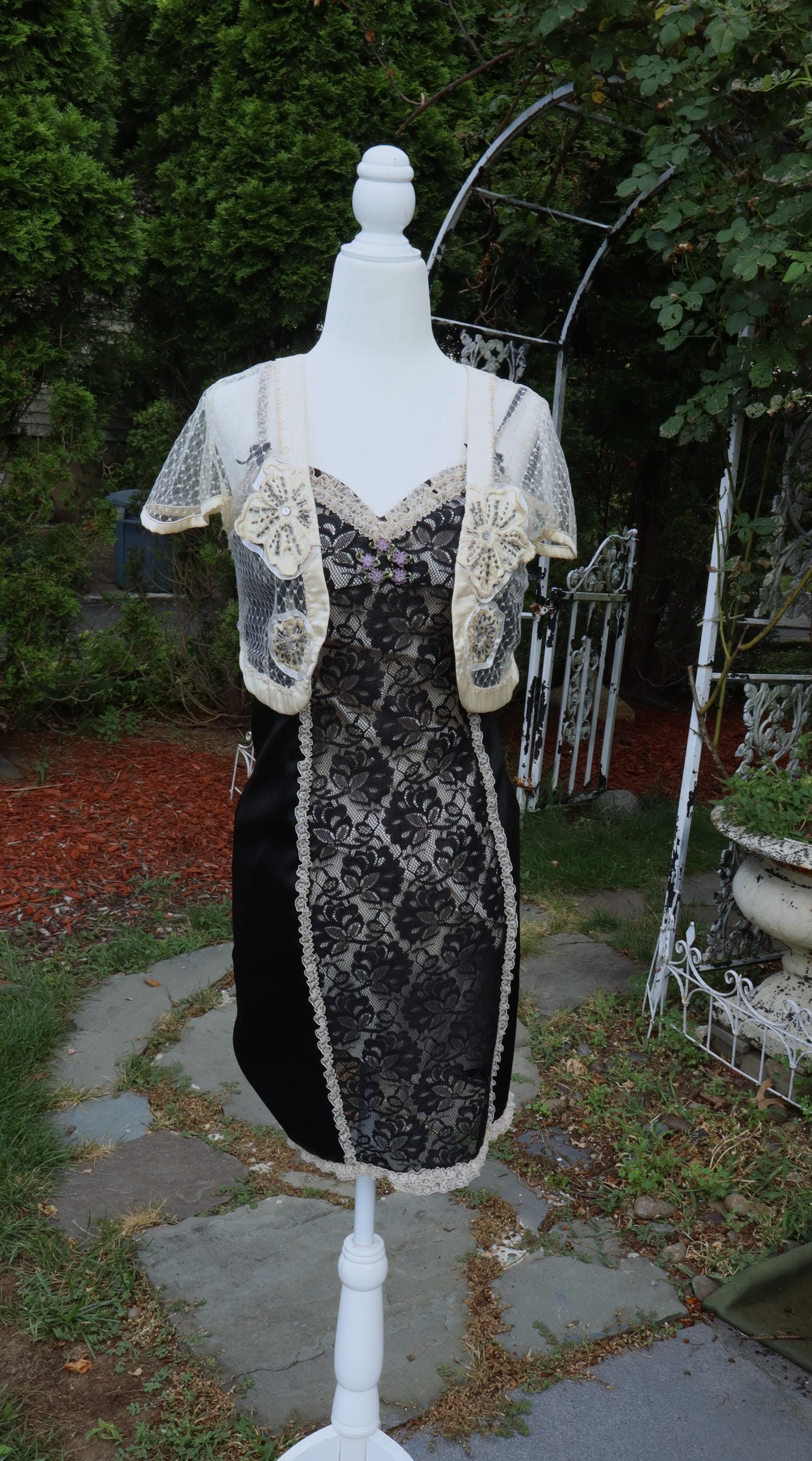 Vintage 90s Betsey Johnson black satin lace & cream lace top dress size 4