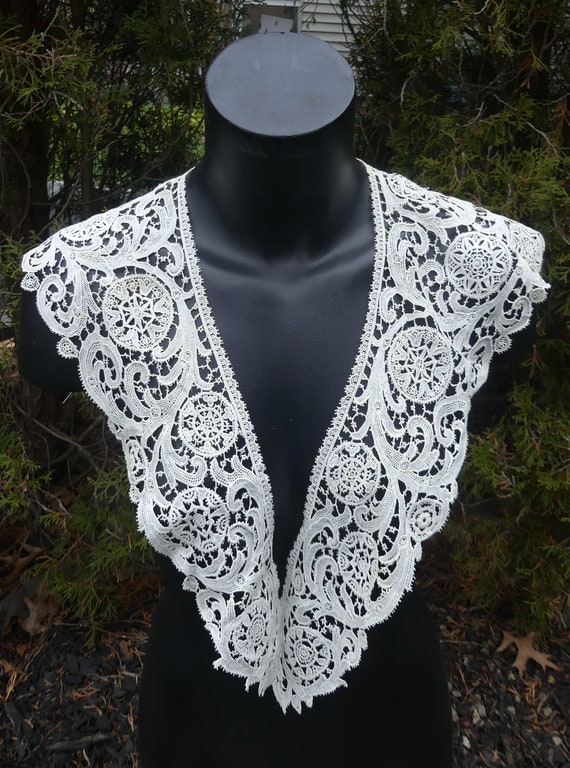 Antique hand done Victorian schiffli lace collar c