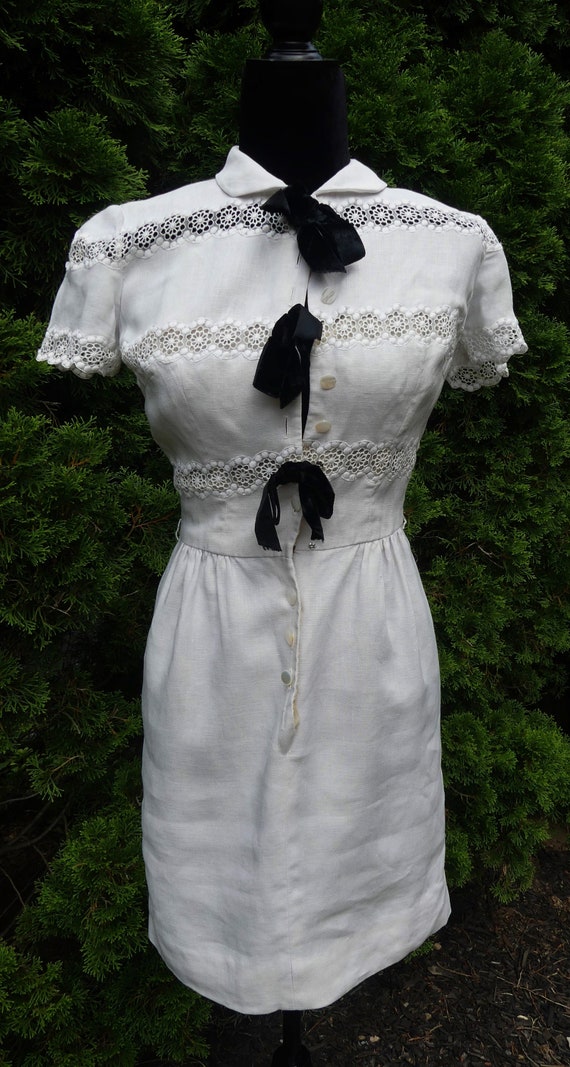 Vintage 50's linen & lace short sleeves dress colo