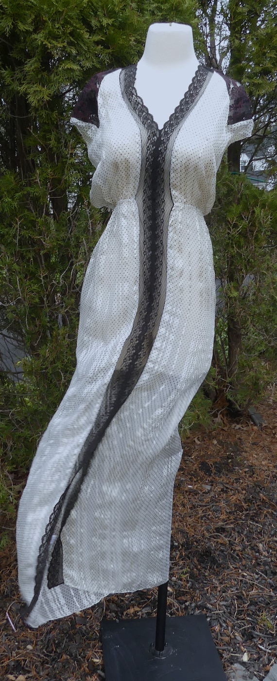 Vintage silk & black lace lady nightgown