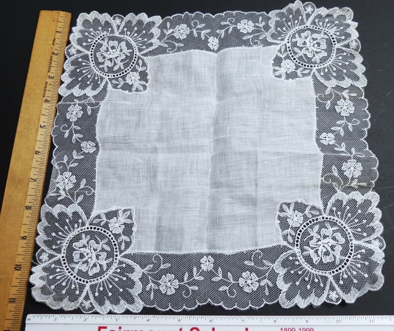 Vintage Cotton W Lace Handkerchief Color Ecru/ Cream 11”1/2 X 11”1/2 - Etsy