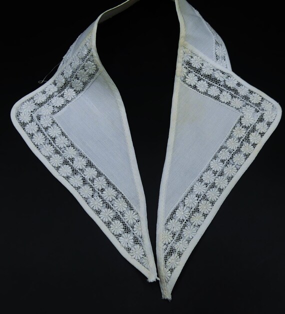 Vintage 40’s cotton & handmade lace collar color … - image 2
