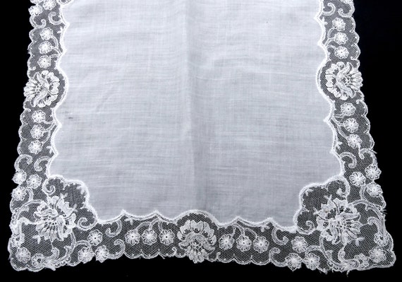 Vintage French handmade lace cotton handkerchief … - image 4