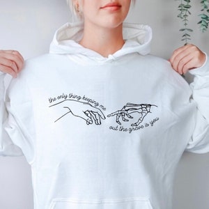 Grab von Nessa Barrett Tops | T-Shirt/Langarm/Rundhals/Hoodie