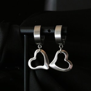 Boucles d&#39;oreilles pendantes en acier inoxydable, Boucles d&#39;oreilles coeur creux, Boucles d&#39;oreilles de l&#39;an 2000, Créoles minimalistes en argent, Bijoux punk gothique gothique