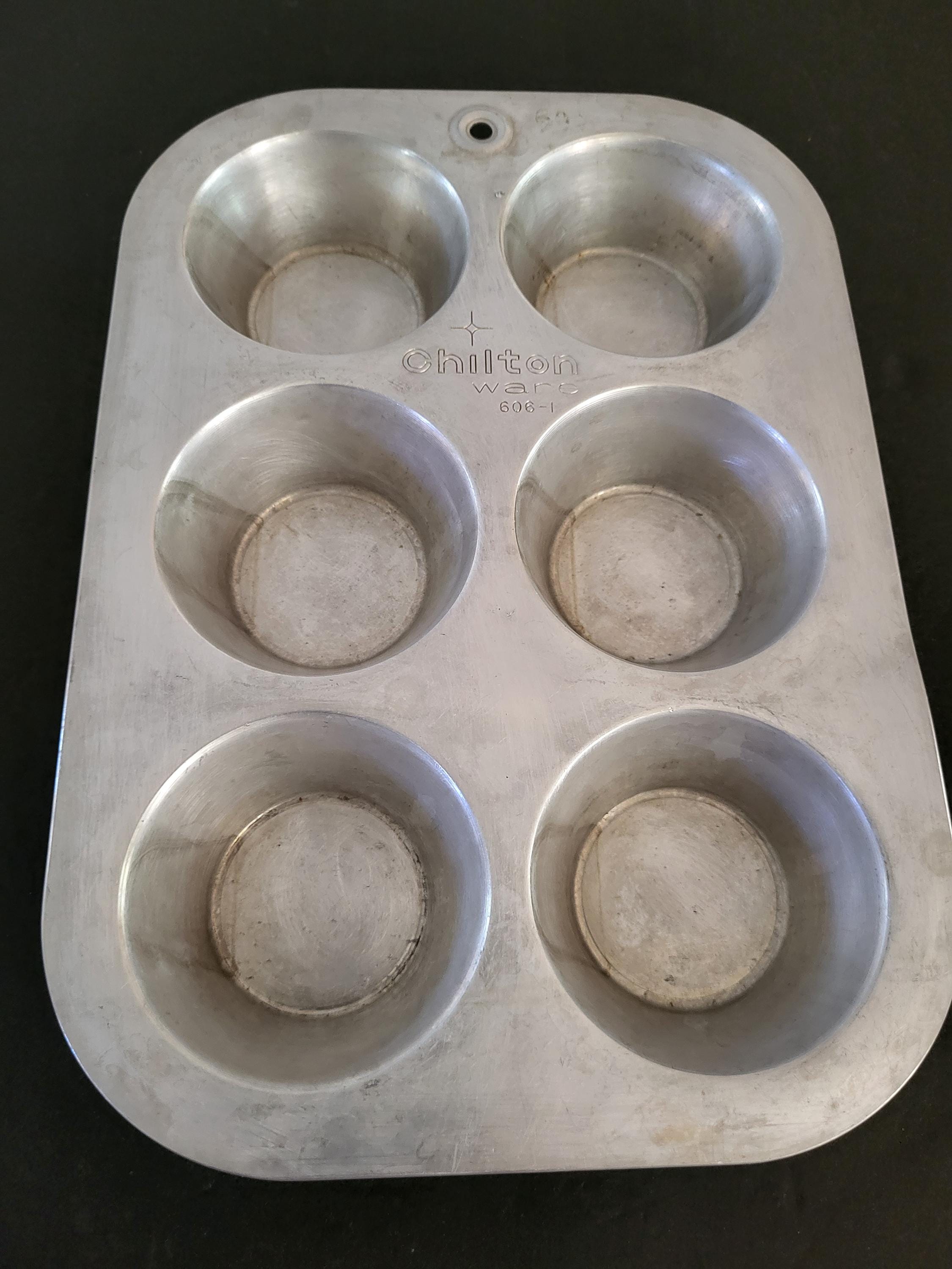Chilton Ware Cup Muffin Pan