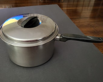 Flint 4 quart sauce pan