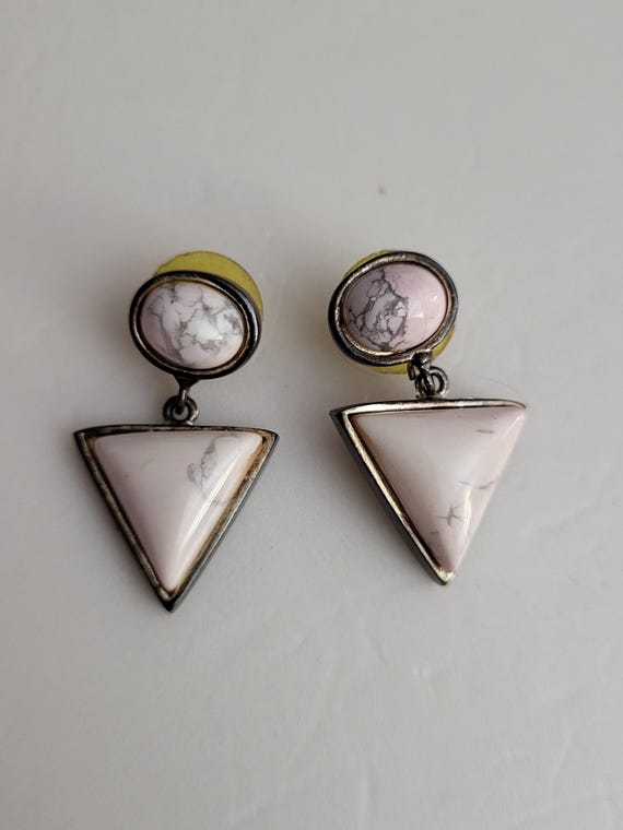 Pretty triangle dangle earrings. - image 2