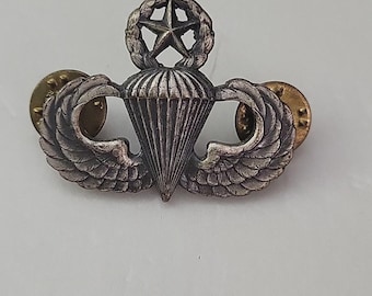 Parachutist Badge: YOU CHOOSE