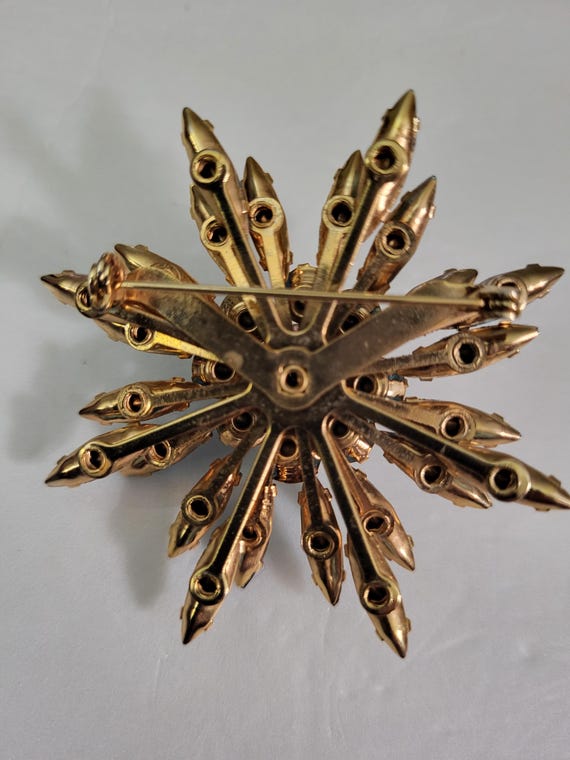 Pretty blue statement brooch - image 6