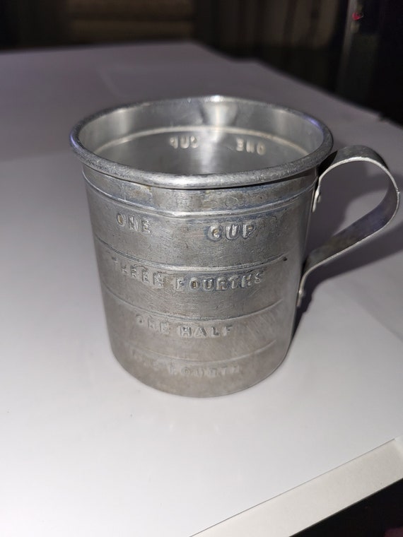 Vintage 1 Cup Measuring Cup 