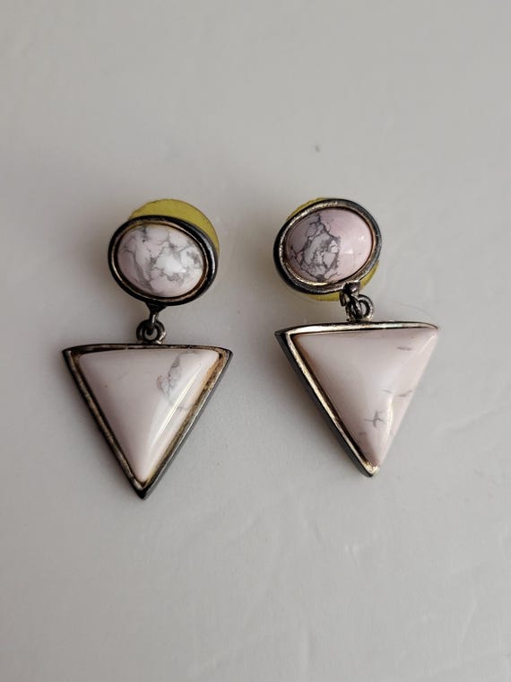 Pretty triangle dangle earrings. - image 3
