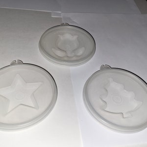 Vintage Tupperware lids