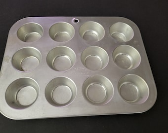 Comet mini muffin pan