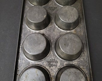 Ekcoloy silver beauty 8 cup muffin pan