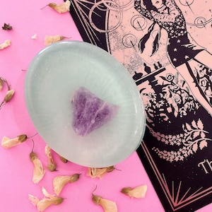 Crystal Soap for Clarity and Manifestation: The Magician | Infused with Fluorite | Tarot Soap Bar | Aromatherapy Soap | Gemstone Soap