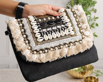 Blissful Boho Shell Cowrie handbag, Black & White Jute Clutch, Bohemian Cowrie bag for women, Bridesmaids' bag, Handcrafted Evening Purse