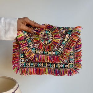 Handgemachte mehrfarbige Boho Schultertasche Indisch Spiegel Arbeit Banjara Kupplung - Ethnische Regenbogen Festival Handtasche Zigeuner Bunt Boho Geschenk