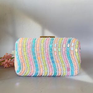 Pastelowa, koralikowa kopertówka na imprezę | Elegancka, wielokolorowa, koralikowa torebka na ramię | Stylowa wieczorowa torebka na śluby i specjalne okazje | Torebka w stylu boho chic