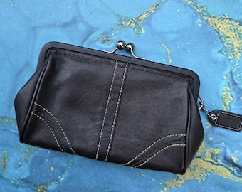 Vintage Coach Signature Legacy Kiss Lock Wallet With Lilac and