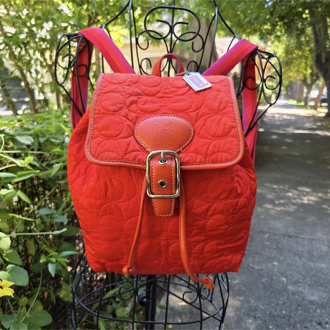 Coach Y2K Signature Quilted Drawstring Coral Mini Vintage 