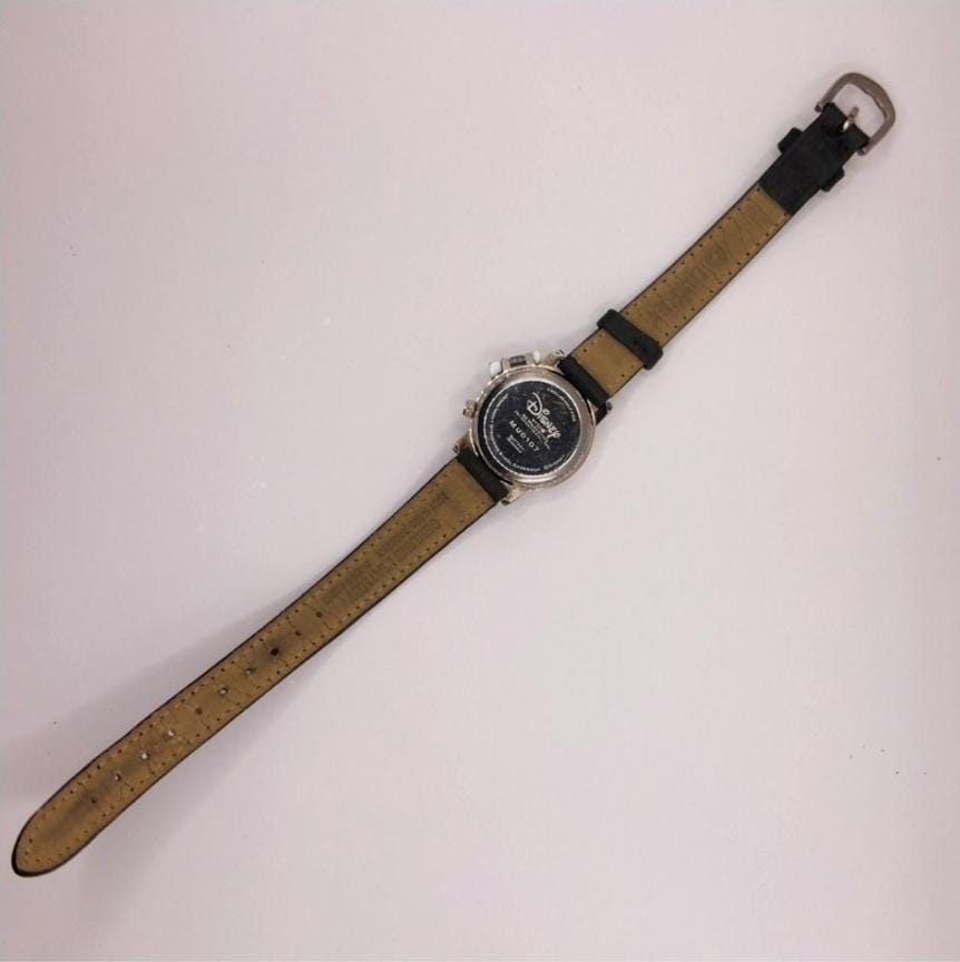 Disney Mickey Mouse Glove Flip Top Cover Vintage Wristwatch 