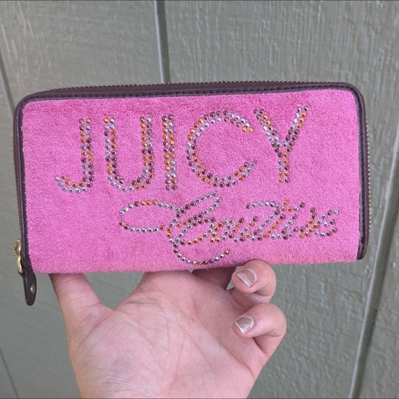 レア品 Juicy Couture Y2K Juicy Wallet Juicy Couture Y2K Velour Fuchsia Rhinestone Long Zip Wallet