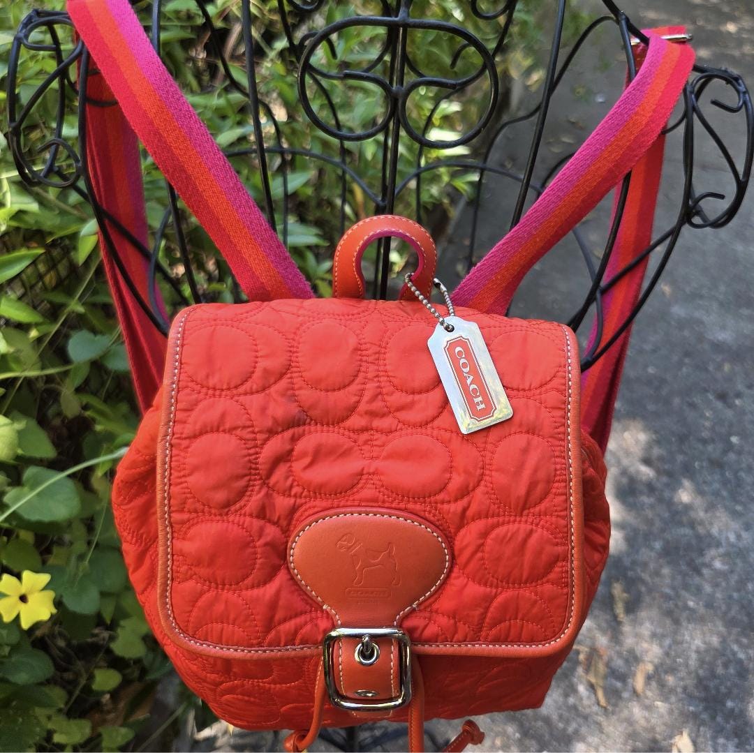Coach Y2K Signature Quilted Drawstring Coral Mini Vintage  display picture 2